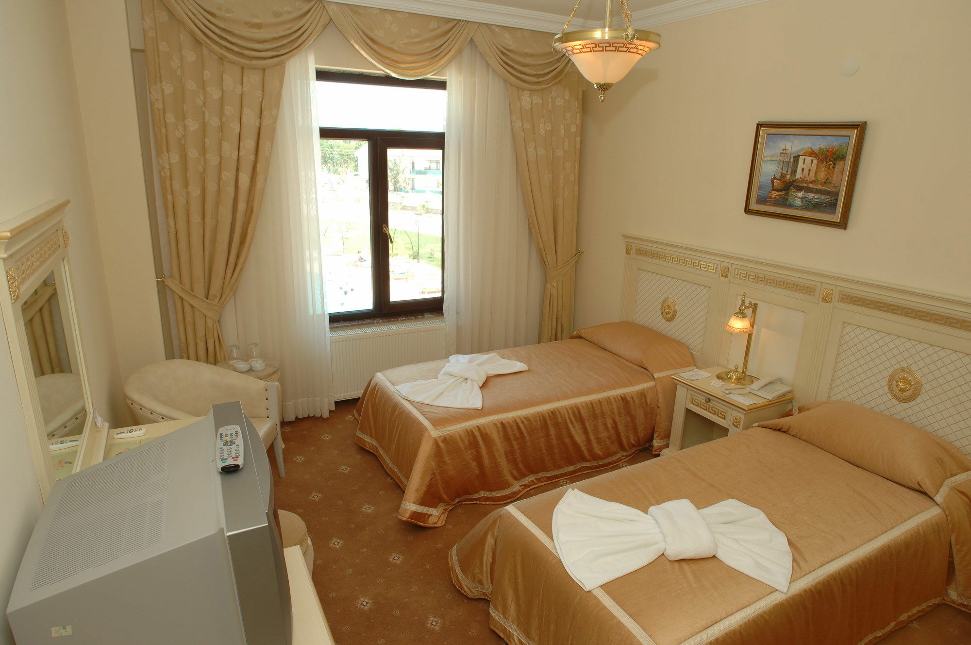 Gure Saruhan Thermal Akçay Dış mekan fotoğraf
